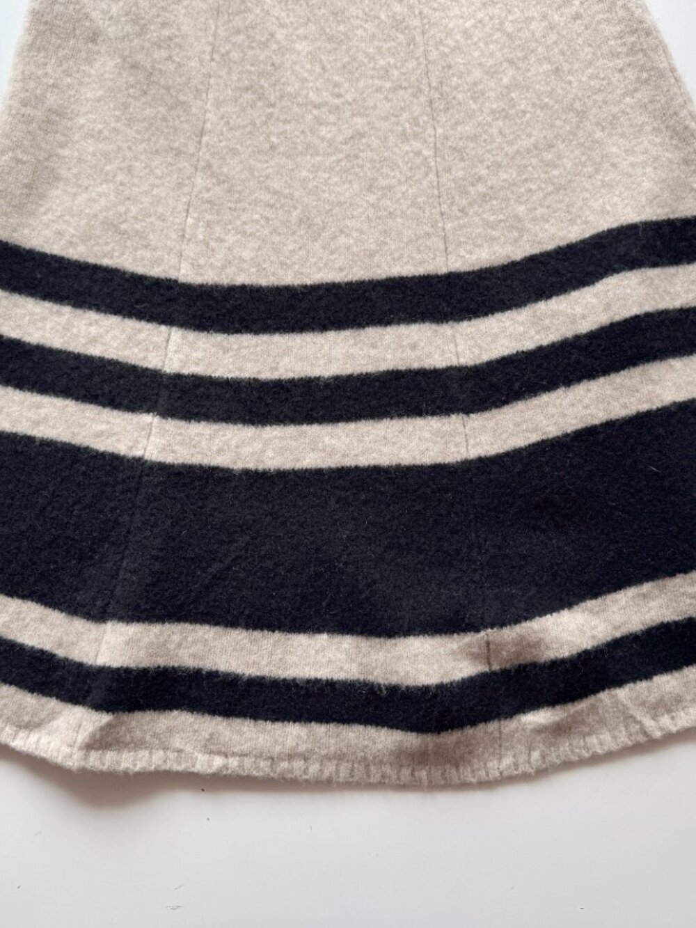 BANANA REPUBLIC Tulsi Blanket Stripe Wool Yak Blend Midi Sweater Skirt, Size S - Picture 6 of 12